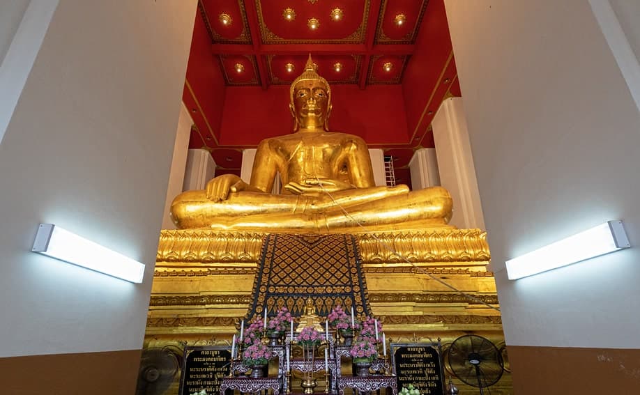 Buddha-Statue Phra Mongkhon Bophit.